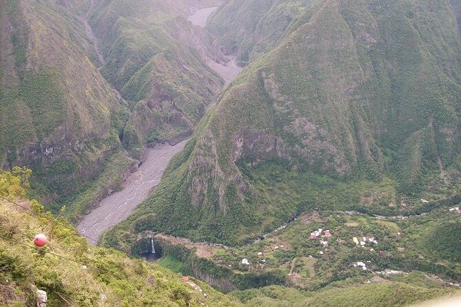 Day Tour of the Mountains to the Volcano + Breakfast - Breakfast and Cuisine