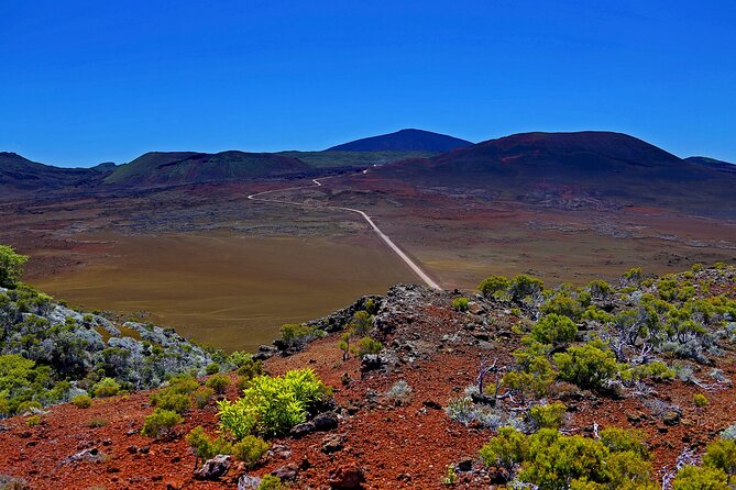 Day Tour of the Mountains to the Volcano + Breakfast - Scenic Landscapes
