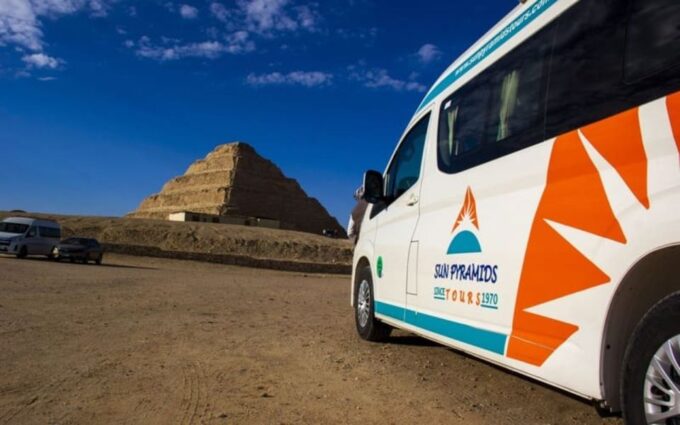 Day Tour To Giza Pyramids & Sakkara Private Tour - Giza Pyramids Visit