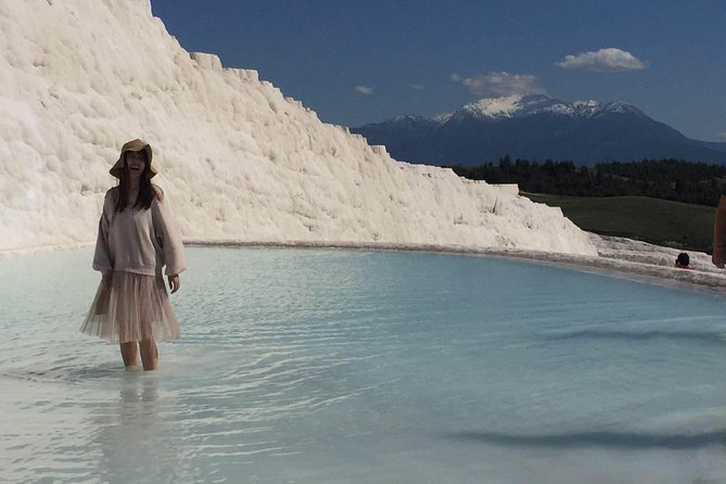 Day Tour to Pamukkale From-To Izmir - Guided Experience