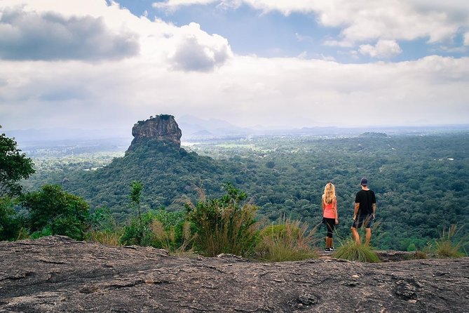 Day Tour to Pidurangala From Colombo. - Exploring Pidurangala Rock