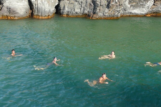 Day Tour to Santorini Island From Heraklion Crete - Included Services