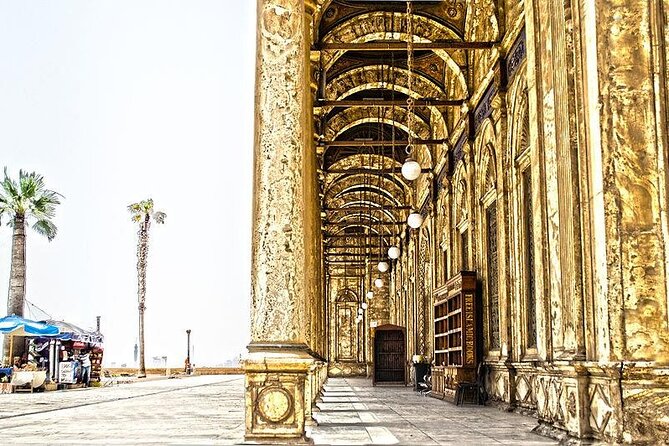 Day-Tour to the Egyptian Museum, Citadel of Saladin & Khan Khalili - Discovering Khan Khalili