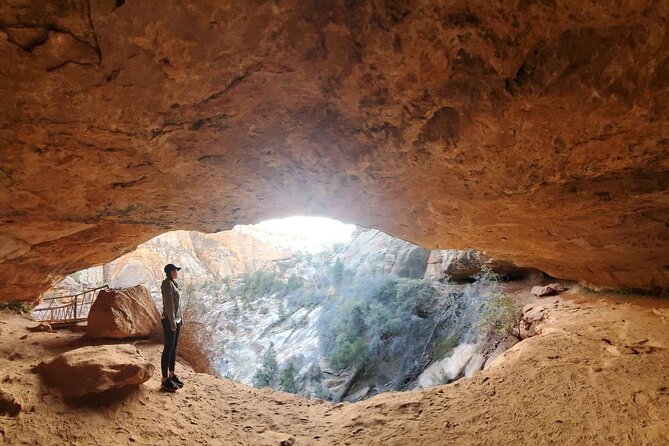 Day Tour to Zion Canyon, Horseshoe Bend and Antelope Canyon From Las Vegas - Frequently Asked Questions