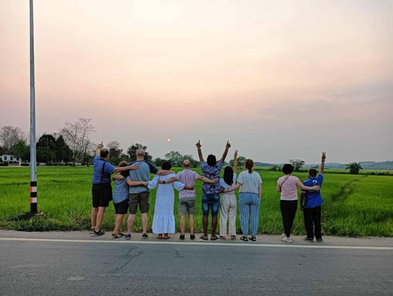 Day Tour Visit the Most Popular in Chiang Rai - Tour Duration and Pricing