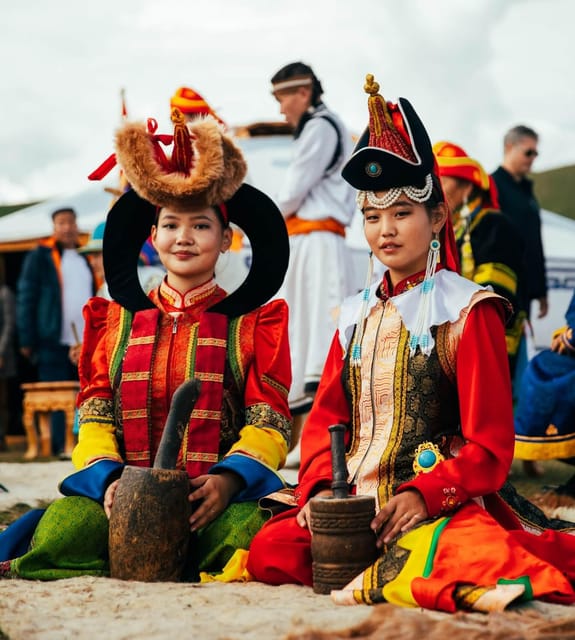 Day Tour With Traditional Clothes and Photographer - Panoramic Views and Landscapes