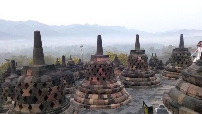 Day Trip Borobudur & Prambanan From Yogyakarta - Itinerary and Transportation