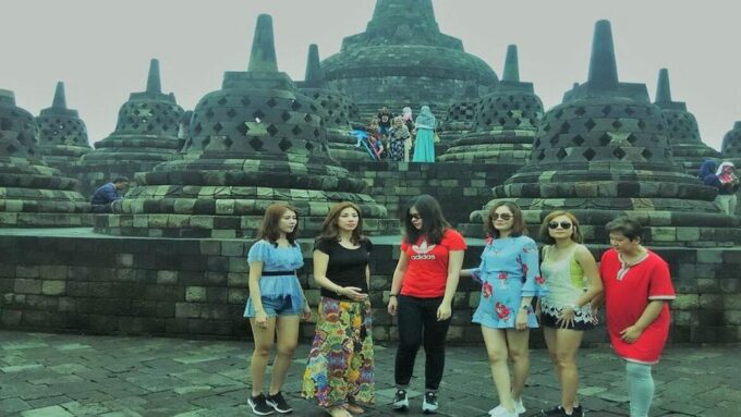 Day Trip Borobudur & Prambanan From Yogyakarta - Meeting Point
