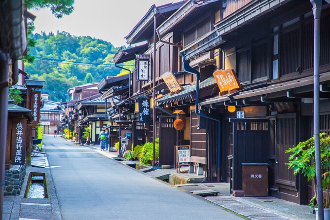 Day Trip for Shirakawago, Takayama & Gujo Hachiman From Nagoya - Exploring Takayama