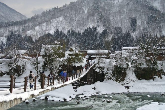 Day Trip for Shirakawago, Takayama & Gujo Hachiman From Nagoya - Lunch and Free Time