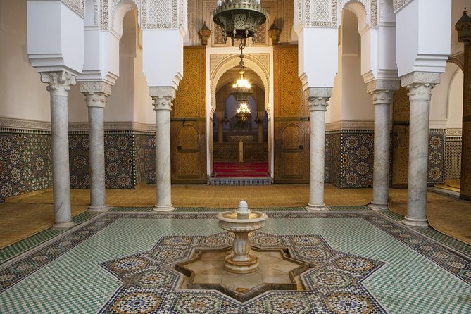Day Trip From Fes to Volubilis Moulay Idriss & Meknes - Discovering Volubilis
