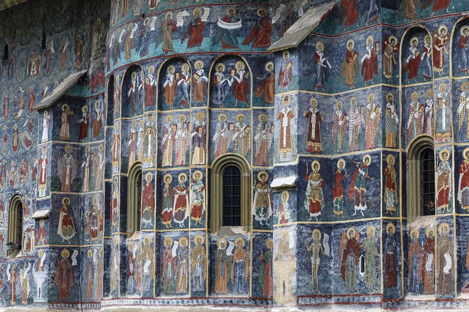 Day Trip From Iasi to the UNESCO Painted Monasteries in Bucovina - Group Size and Cancellation