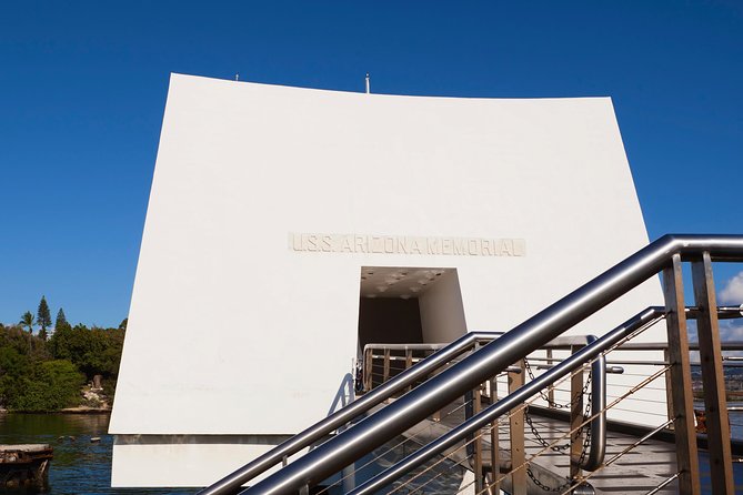 Day Trip From Kauai to Oahu: Pearl Harbor & Honolulu City - Important Policies and Accessibility