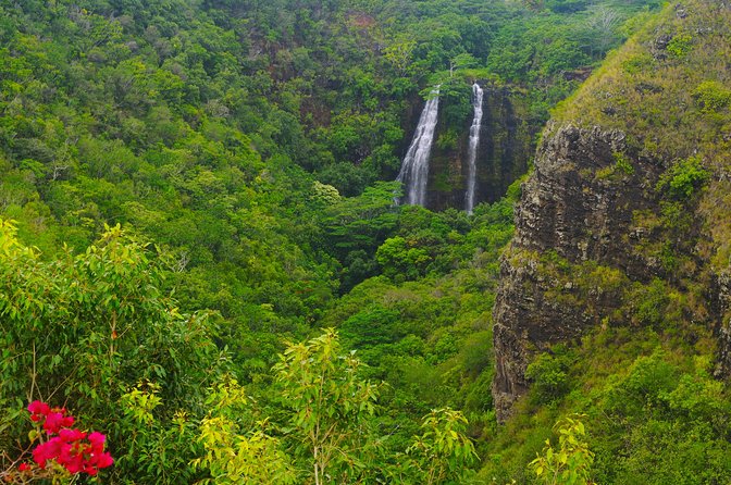 Day Trip From Oahu to Kauai: Waimea Canyon & Wailua River - Viewing Spouting Horn Blowhole
