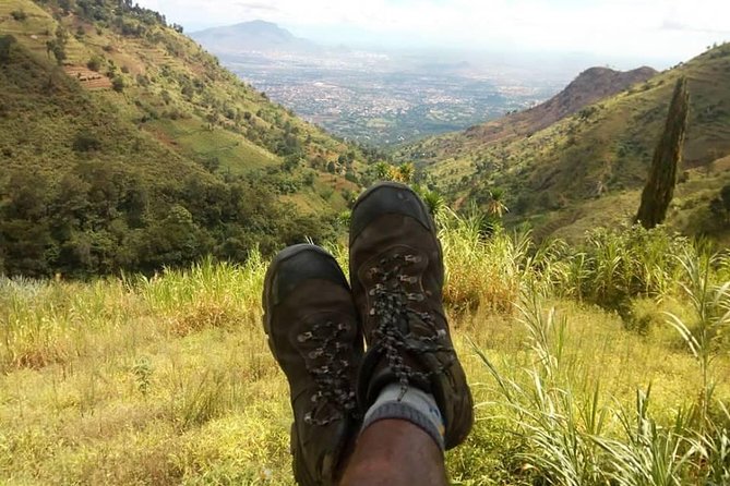 Day Trip Hiking to Uluguru Mountains-Choma Waterfalls - Visiting Choma Waterfalls