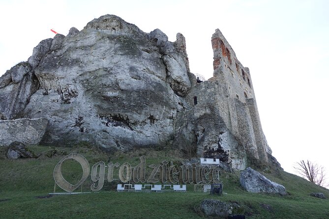 Day Trip in Ogrodzieniec and Bobolice - Preparing for the Tour