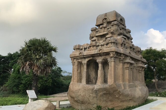 Day Trip Kanchipuram and Mahabalipuram - Discovering Mahabalipuram