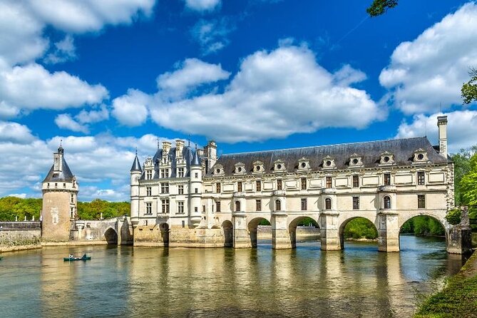 Day Trip: Paris to Loire Valley Castles - (Champagne on Board) - Pickup Information