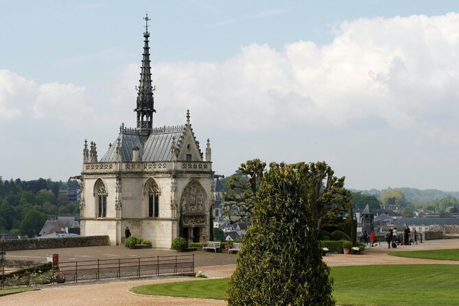 Day Trip: Paris to Loire Valley Castles - (Champagne on Board) - Private Transportation