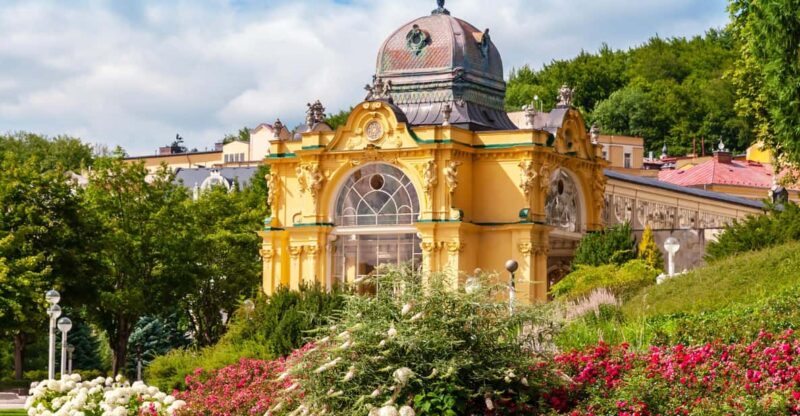 Day Trip: Prague to Karlovy Vary, Marianske Lazne & Pilsen - Pickup Location and Travel Route