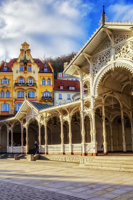 Day Trip: Prague to Karlovy Vary, Marianske Lazne & Pilsen - Optional Pilsner Urquell Brewery Visit