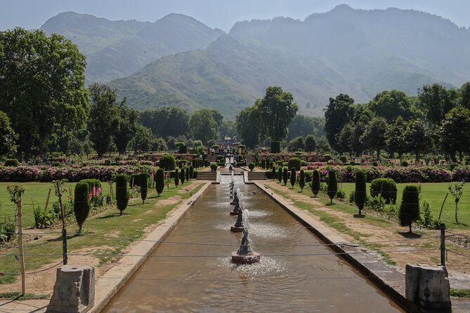 Day Trip to Brindavan Gardens & Srirangapatna (Guided Sightseeing Tour by Car) - Meeting and Pickup
