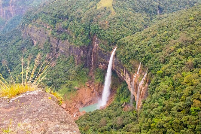 Day Trip to Cherrapunji (Guided Private Sightseeing Experience From Shillong) - Key Points
