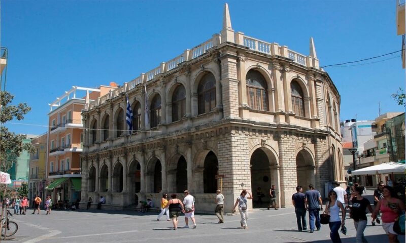 Day Trip To Heraklion City Center & Market & CretAquarium - Transportation and Accessibility