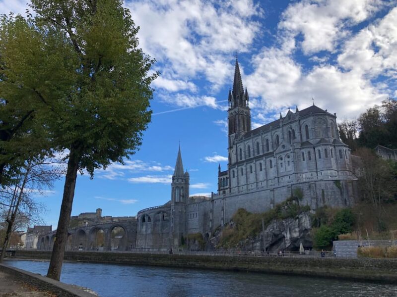 Day Trip to Lourdes - Key Basilicas