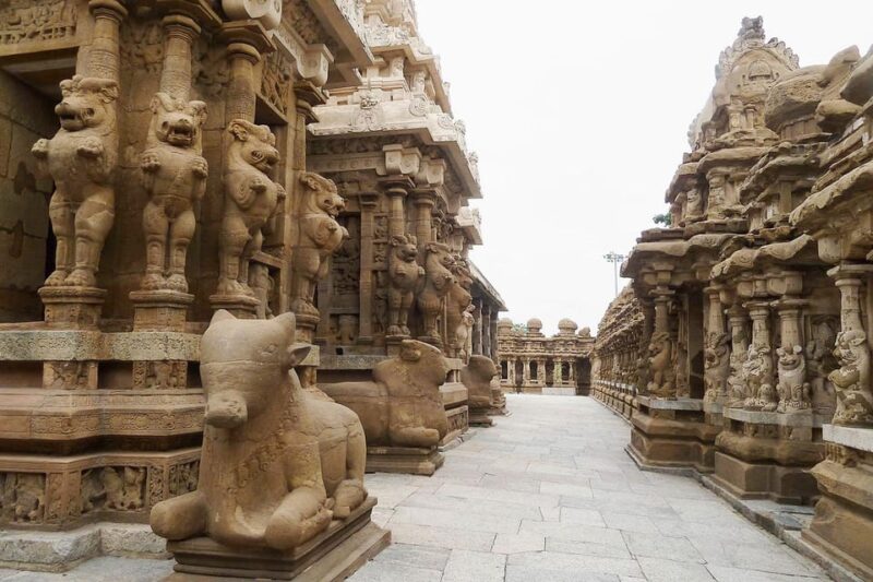 DAY TRIP TO MAHABALIPURAM & KANCHIPURAM FROM CHENNAI - Key Attractions