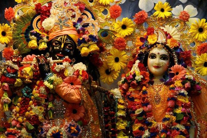 Day Trip to Mathura, Vrindavan With the Taj Mahal, Agra From Delhi - Exploring Vrindavan