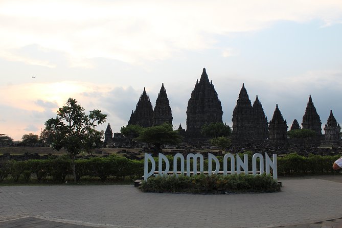 Day Trip to Merapi and Temples From Yogyakarta - Packing and Preparation
