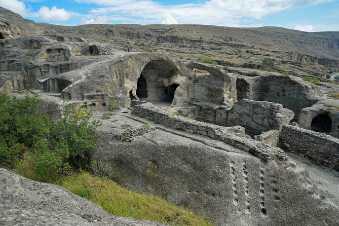 Day Trip to Mtskheta, Gori, and Uplistsikhe - Meeting Point and Pickup Time
