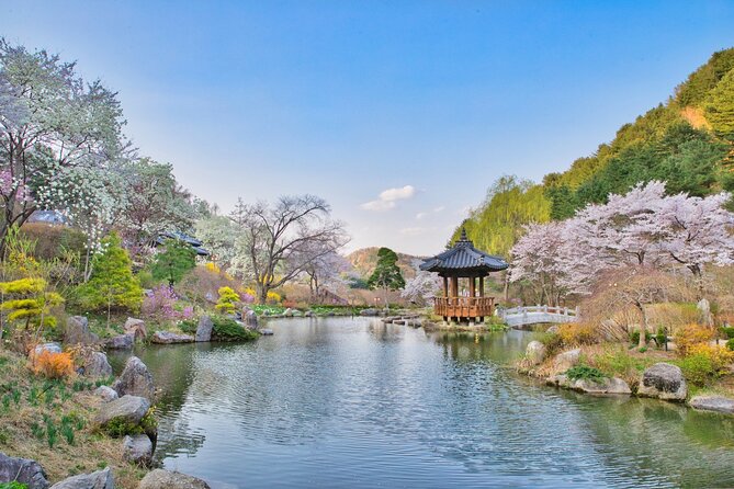 Day Trip to Nami Island With the Garden of Morning Calm - Exploring the Garden of Morning Calm