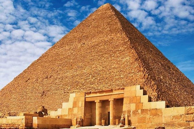 Day Trip To Pyramids Of Giza and The Egyptian Museum - Exploring the Egyptian Museum