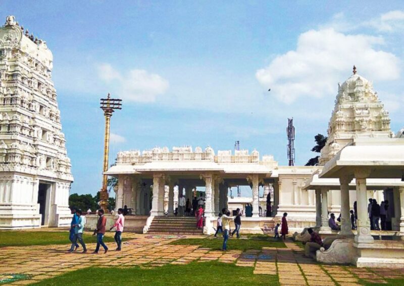 Day Trip to Sanghi Temple & Ramoji Film City (Private Tour) - Transportation and Pickup