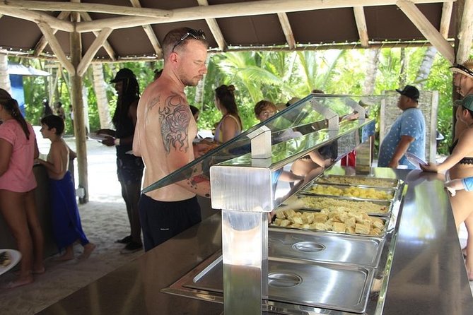 Day Trip to Saona Island and Altos De Chavon (Full Day) - Pickup and Start Time