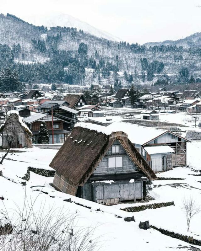Day Trip to Shirakawago & Kanazawa - Key Points