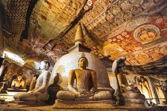 Day Trip to Sigiriya & Dambulla Temple With Free Sri Lankan Lunch - Exploring the Dambulla Cave Temple