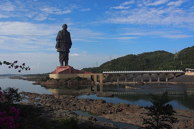 Day Trip to Statue of Unity (Guided Full Day Sightseeing Tour From Vadodara) - Overview of the Statue of Unity