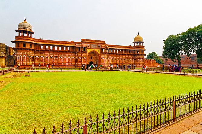 Day Trip to Taj Mahal and Agra From Kochi With Return Flights - Booking and Cancellation
