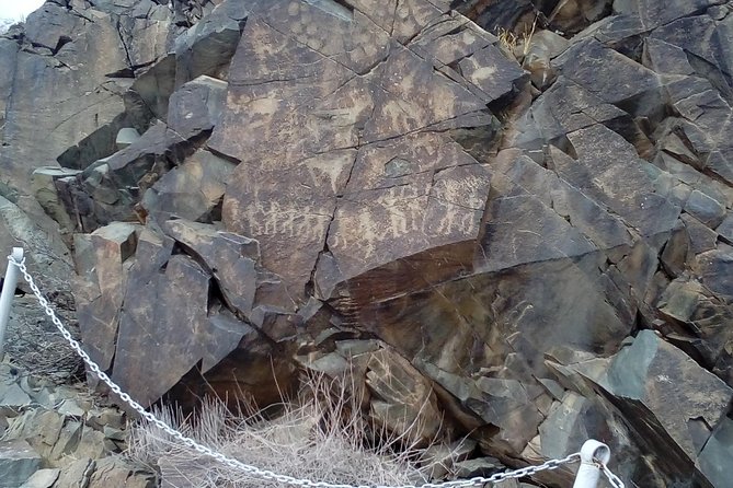 Day Trip to Tanbaly Petroglyphs - Recommended Attire and Gear