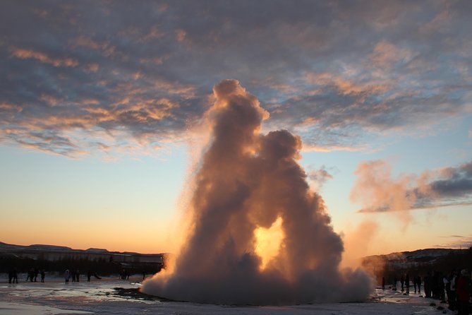 Day Trip to the Golden Circle and Hot Spring Geyser by 4WD Jeep From Reykjavik - Thingvellir National Park Exploration