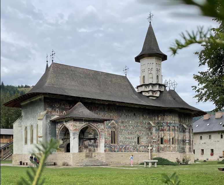 Day Trip to the UNESCO Painted Monasteries From Iasi - Moldovita Monastery