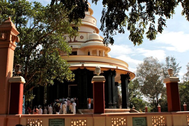 Day Trip to Varkala From Trivandrum (Guided Full Day Tour) - Included Services