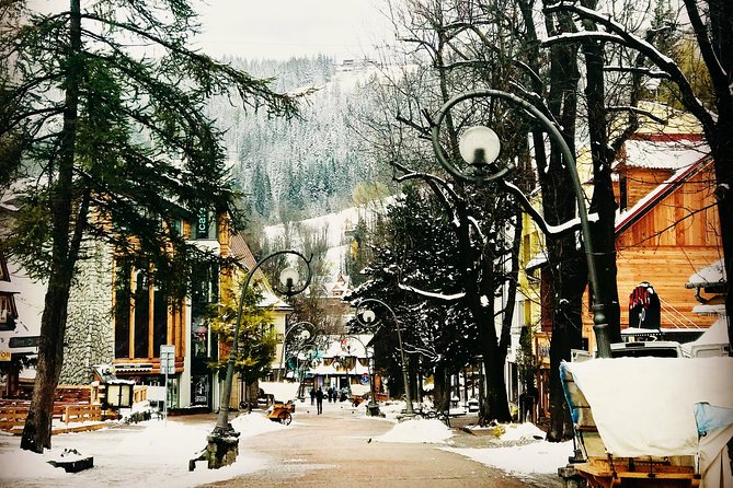 Day Trip to Zakopane - Tatra Mountains From Kraków - Exploring Krupowki Street