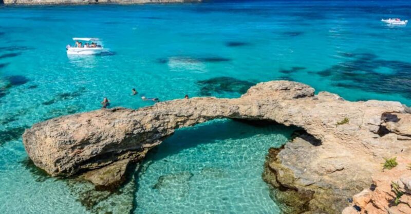 Daylong Delight - Trips in Malta, Daħlet Qorrot & Comino - Included Amenities