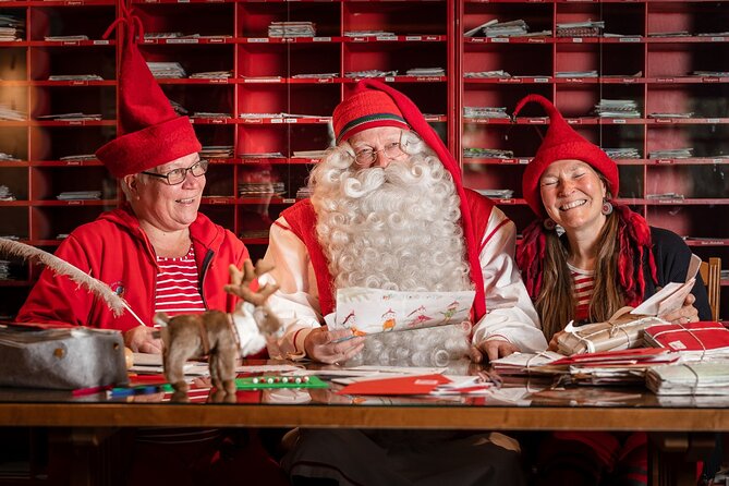 Daytour to Santa Claus Village, Reindeer and Husky Safaris, Photo, and Lunch - Husky and Reindeer Safaris