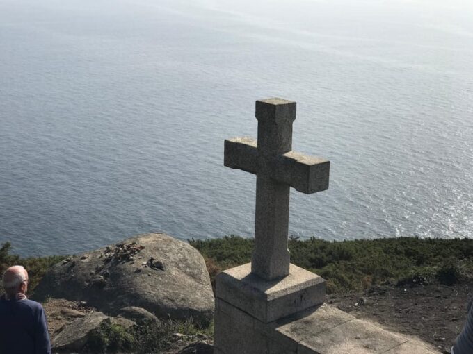 Daytrip From Santiago: Finisterre and Death Coast - Frequently Asked Questions