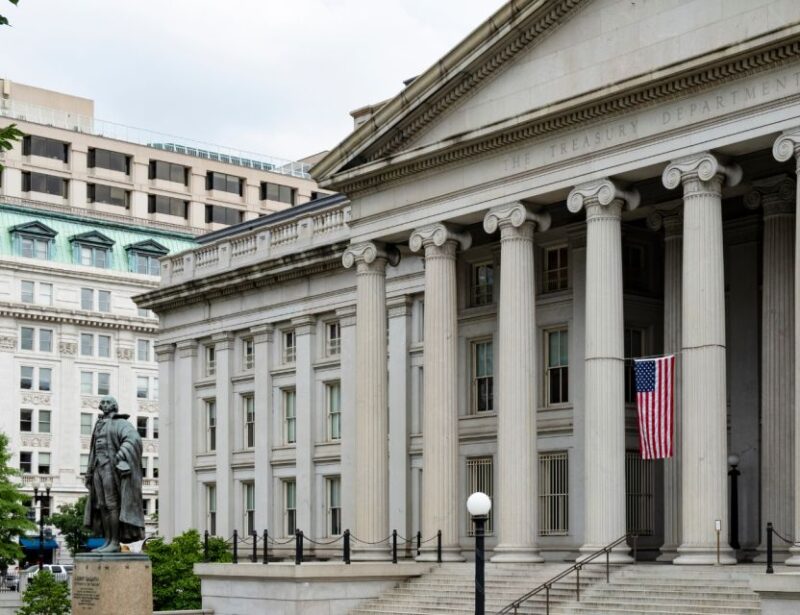 DC: Hidden Halls of Power Lafayette Square Walking Tour - Key Points